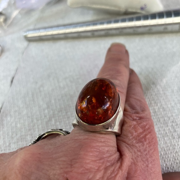 Very Large Sterling Silver and Amber Men´s Ring